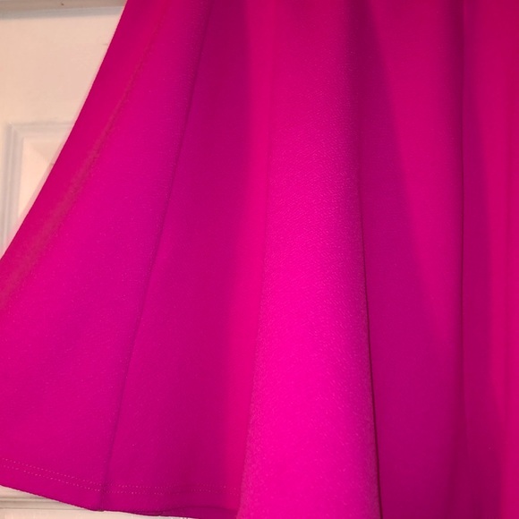 Magenta skirt - Picture 2 of 3